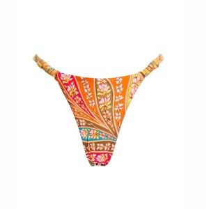 Agua Bendita Bikini Bottom